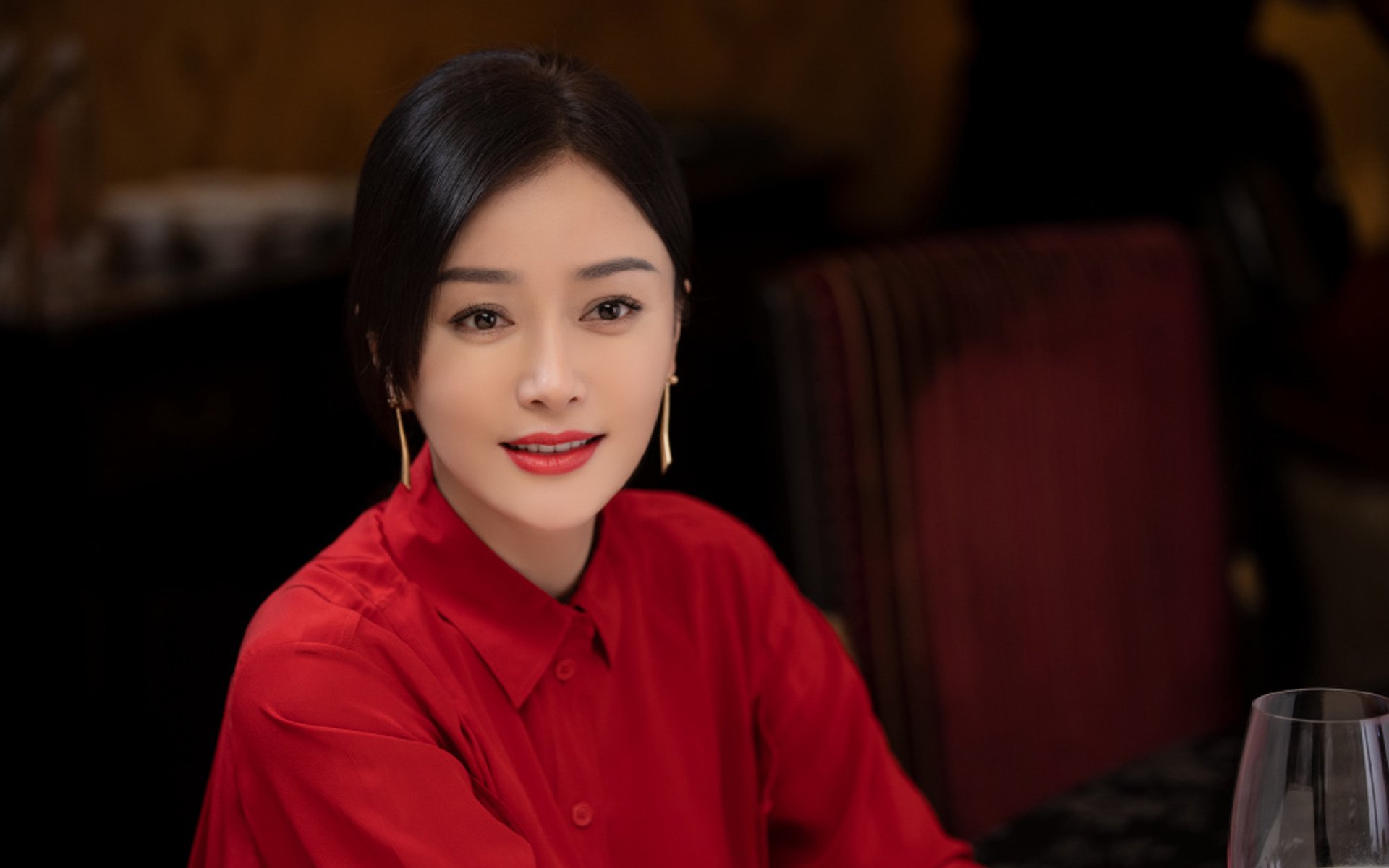 是否应设立五大联赛统一青年球员奖励机制，五大联赛球队球员